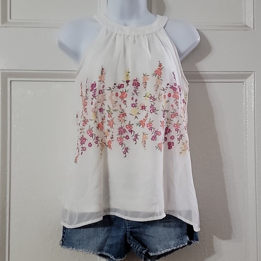 Girl's White and Floral Print Sleeveless Blouse